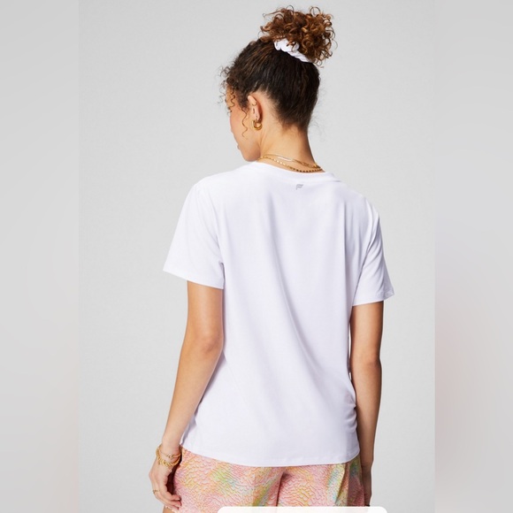 Fabletics Dry-Flex V-neck short sleeve tee - Picture 2 of 3